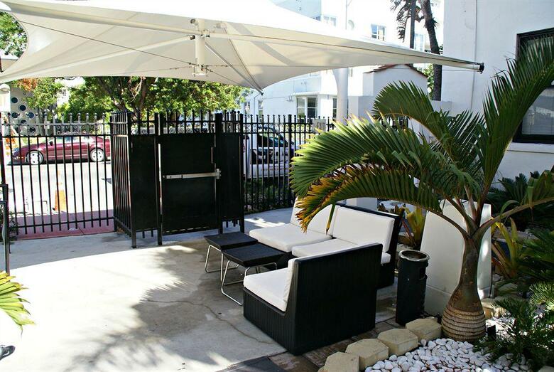 Hotel South Beach Plaza Villas
