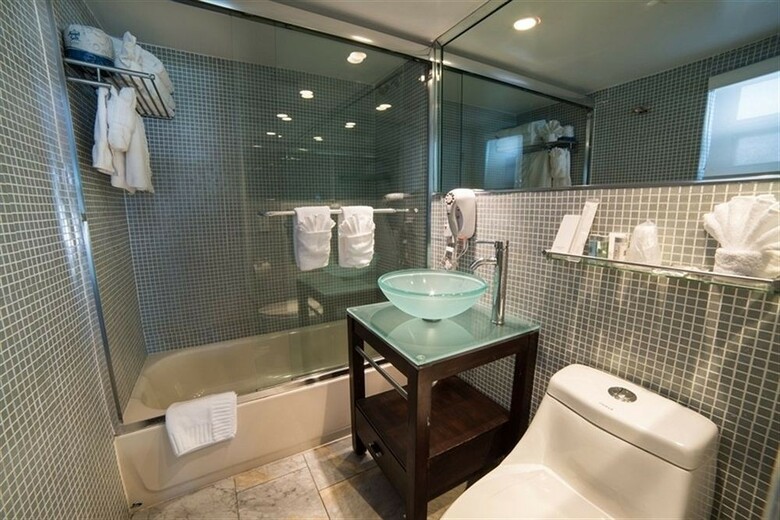 Beacon Hotel