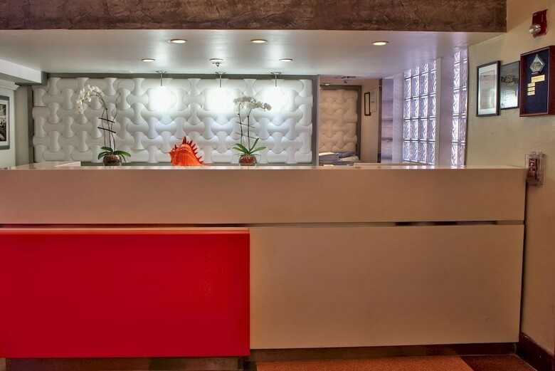 Beacon Hotel