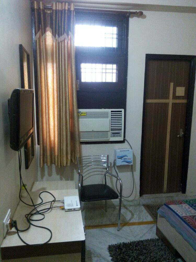 Hotel Karni Niwas