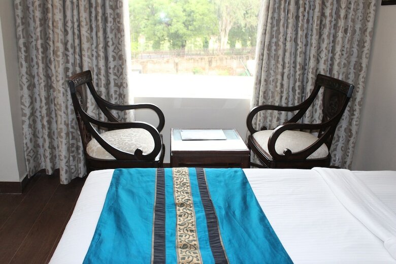 Hotel Atulyaa Taj