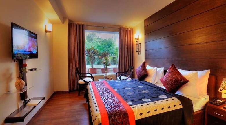 Hotel Atulyaa Taj