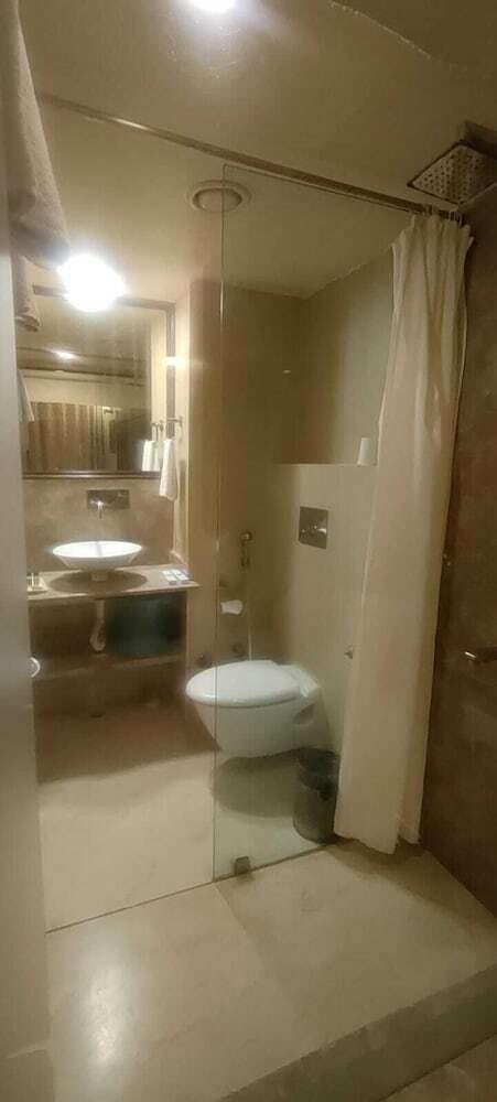 Hotel Atulyaa Taj