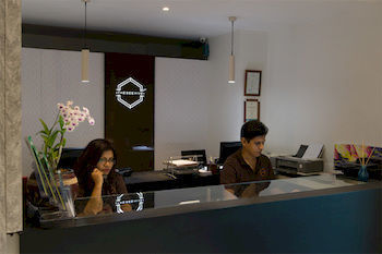 Hotel The Beehive