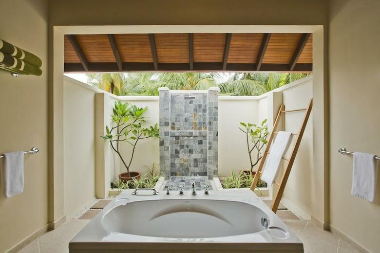 Hotel Kurumba Maldives