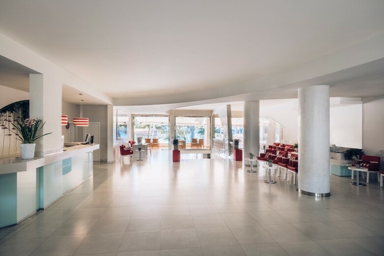 Aparthotel Iberostar Waves Pinos Park