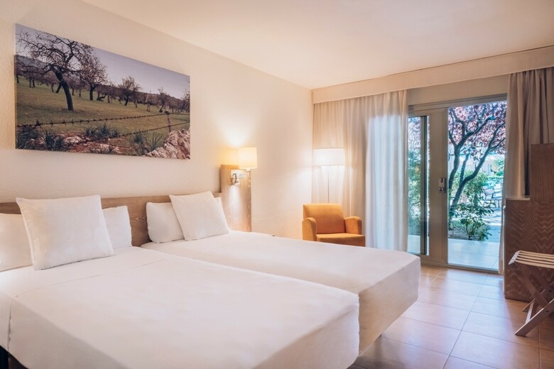 Aparthotel Iberostar Waves Pinos Park