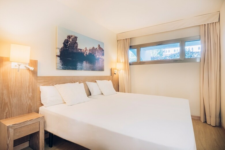 Aparthotel Iberostar Waves Pinos Park