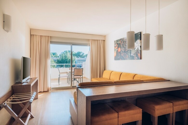 Aparthotel Iberostar Waves Pinos Park