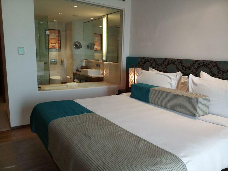 Hotel Vivanta By Taj - Surajkund, Ncr