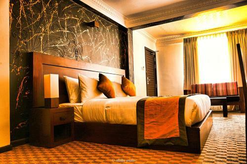 Ceylon City Hotel