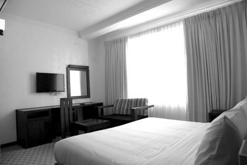 Ceylon City Hotel