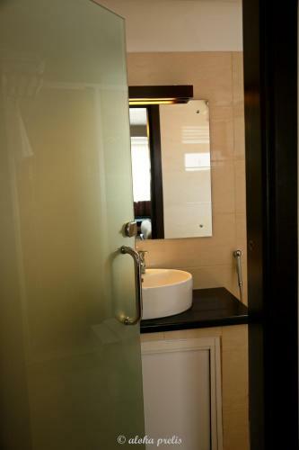 Ceylon City Hotel