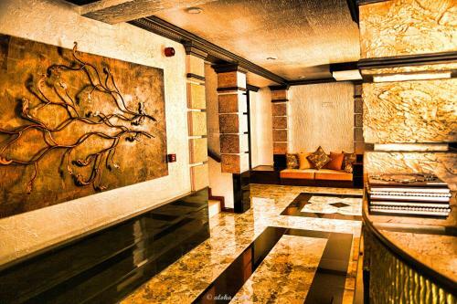 Ceylon City Hotel