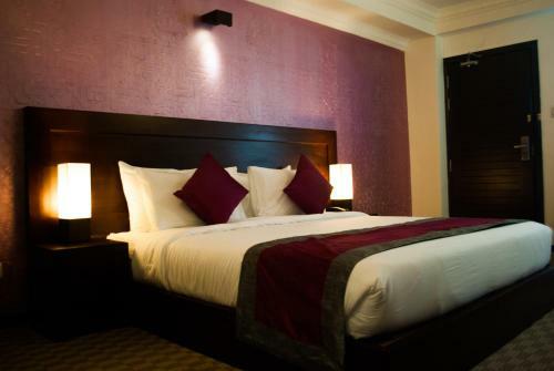 Ceylon City Hotel