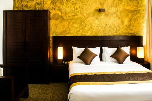 Ceylon City Hotel