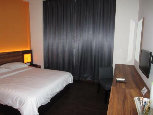 Waterfront Boutique Hotel