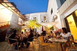 Hostal Red Inn Cabana