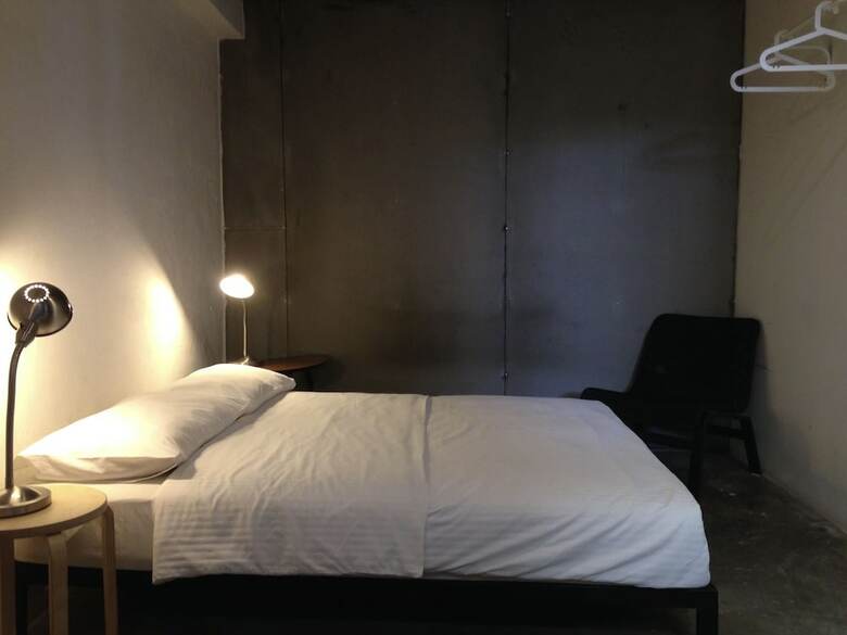 Hostal The Frame Guesthouse