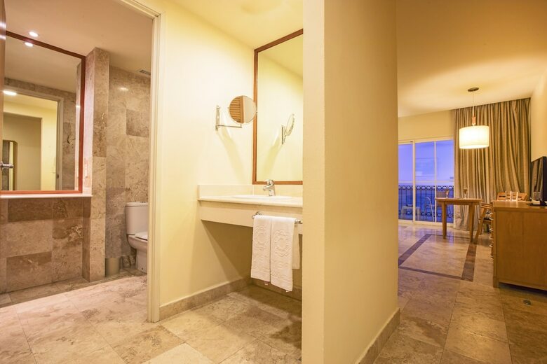 Hotel Krystal Puerto Vallarta