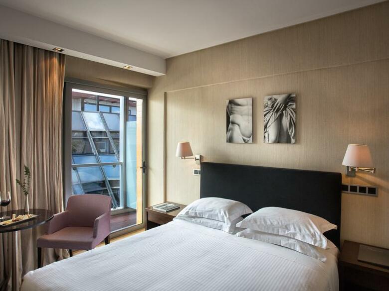Hotel Athens Gate
