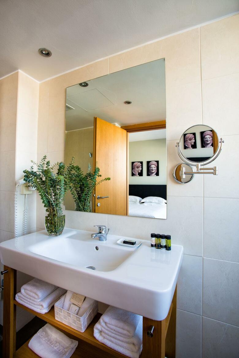 Hotel Athens Gate