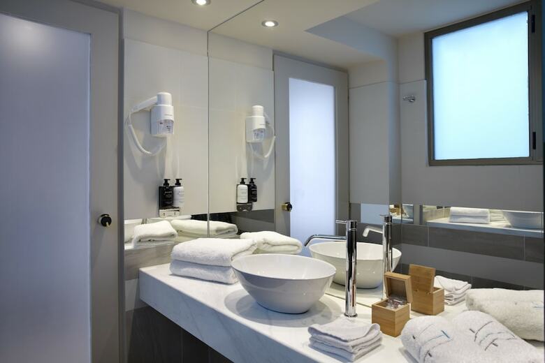 Athens Tiare Hotel