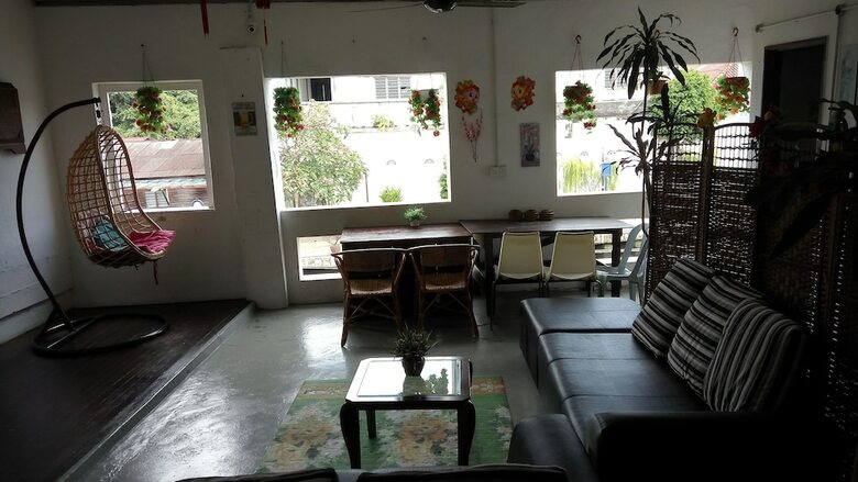 Albergue River One Residence