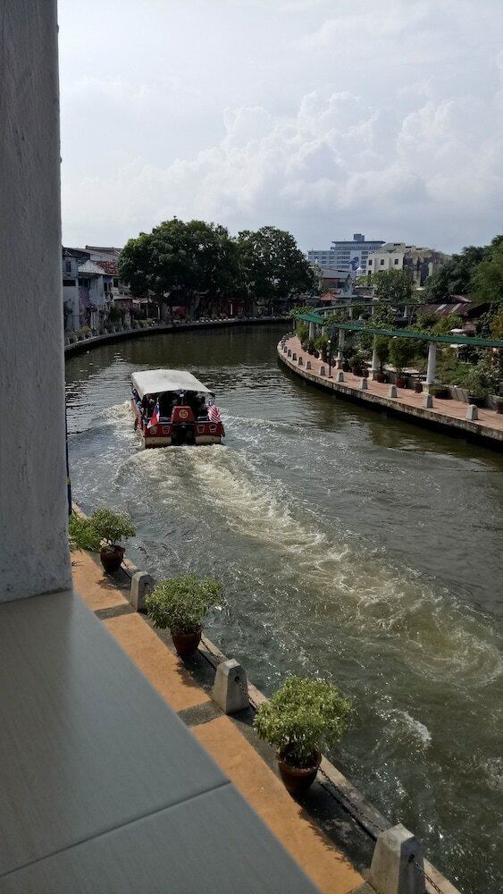 Albergue River One Residence
