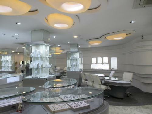 Hotel Oak Ray Regency