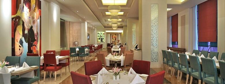 Hotel Radisson Hyderabad Hitec City