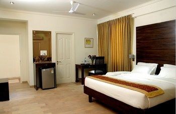 Hotel 66 Residency