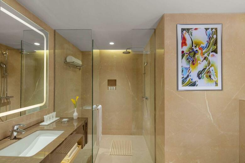 Hotel Radisson Gurugram Udyog Vihar