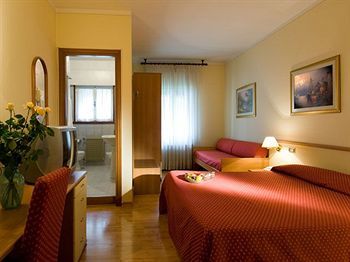 Hotel Montereale