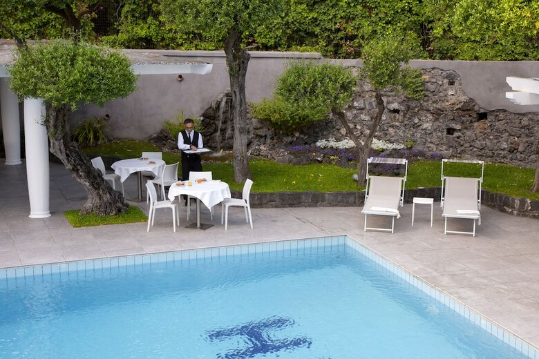 Hotel Marad