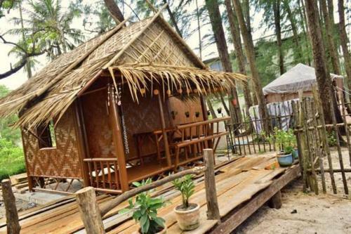 Micky Monkey Beach Hotel