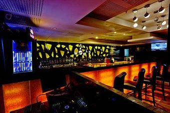 J's Five Two - Boutique Hotel