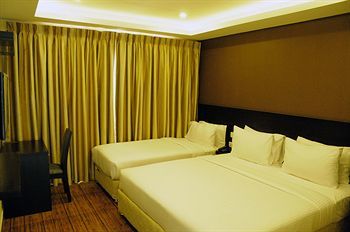 J's Five Two - Boutique Hotel