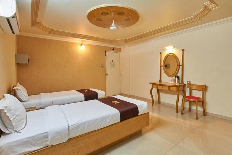 Swan Inn Hotel