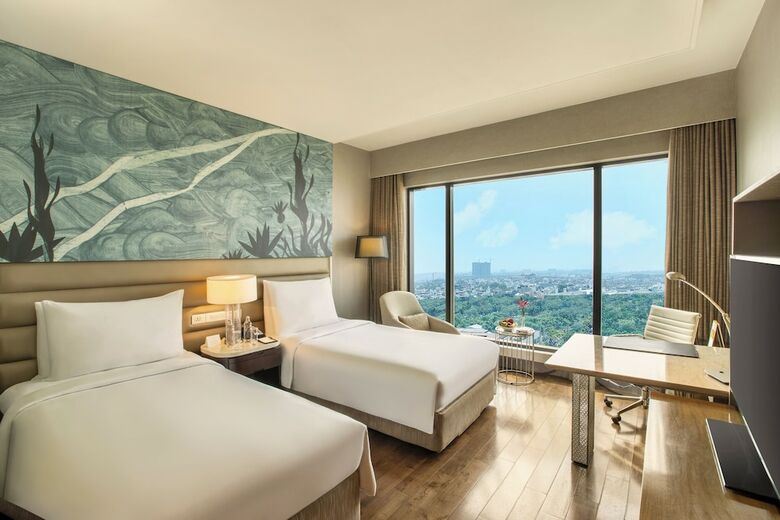 Kempinski Ambience Hotel Delhi