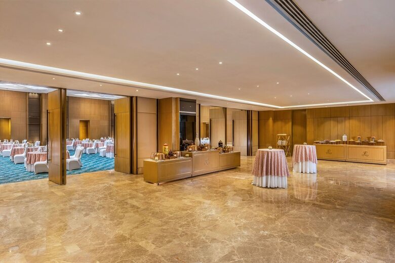 Kempinski Ambience Hotel Delhi