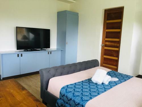 The Carmelence Lodge