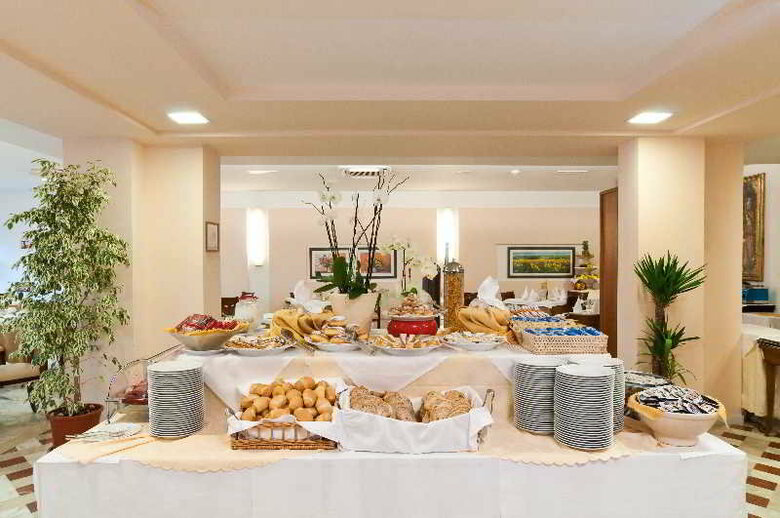 Versilia Palace Hotel