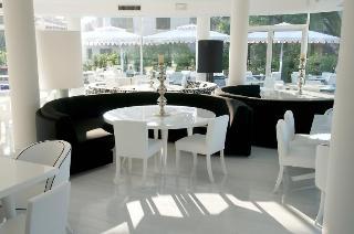 Hotel Mondial Resort