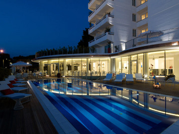 Hotel Mondial Resort