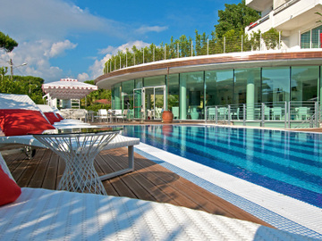 Hotel Mondial Resort