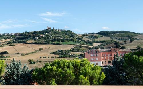 Hotel Torresi