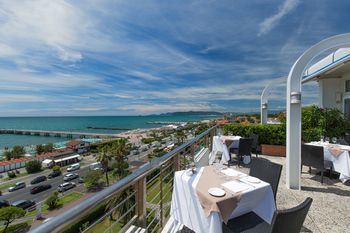Hotel Excelsior