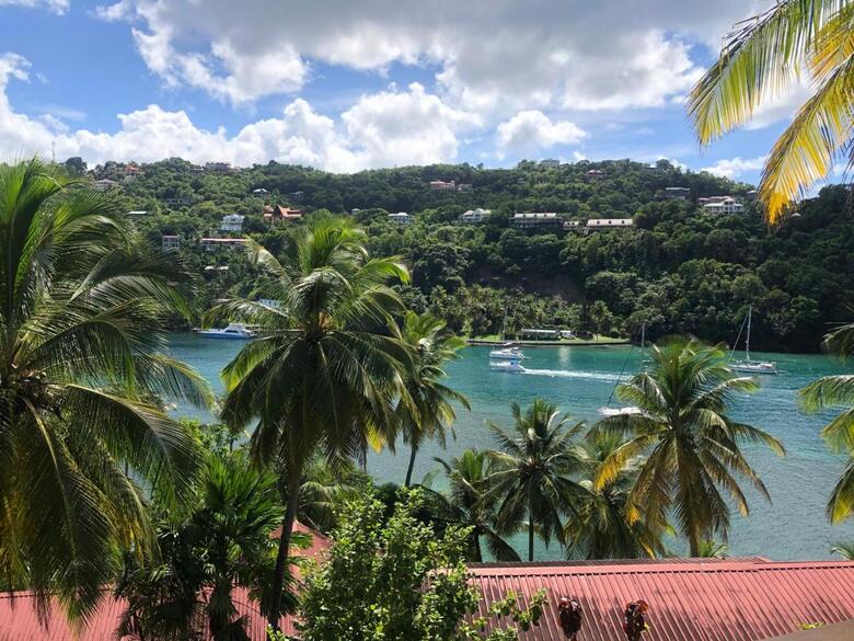 Hotel Marigot Beach Club & Dive Resort
