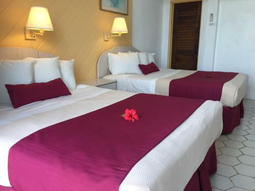 Hotel On The Cay